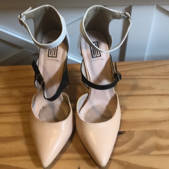 ShoeDazzle Three tone heels with ankle strap - Picture 6 of 6